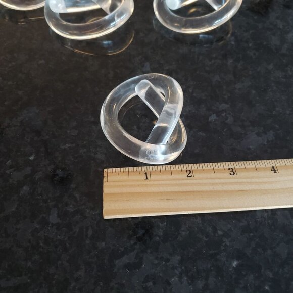 Vtg MCM Dorothy Thorpe Pretzel Clear Lucite Acrylic Love Knot Napkin Rings S/6 - Picture 4 of 9